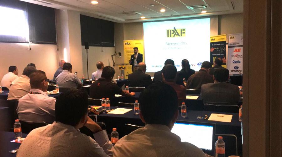 La primera Reunión Anual y su Seminario de Desarrollo Profesional en México