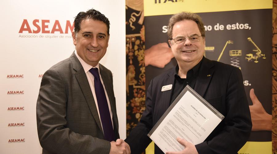 IPAF and ASEAMAC agreement signed by Tim Whiteman, CEO & MD of IPAF, and Juan José Torres, President of ASEAMAC, at ASEAMAC’s Annual Conference in Madrid, Spain.