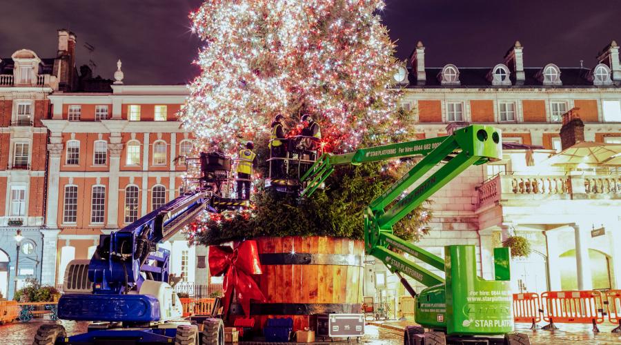 Christmas lights in Covent Garden for 2022 PR (Credit - Star Platforms)