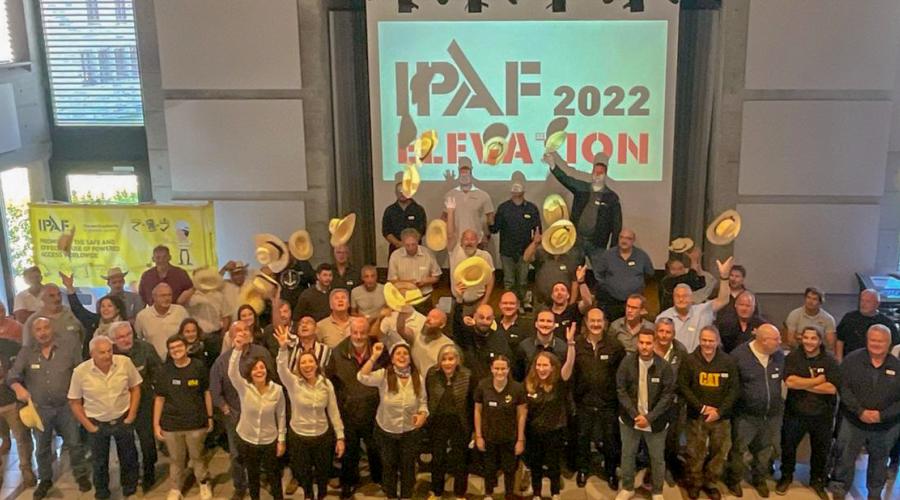 IPAF Elevation Switzerland 2022 group shot wide