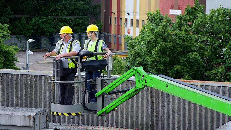 Candidate in a MEWP completing their IPAF boom/aerial platform training